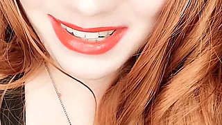 Scarlet Shrinks You! (wmv)