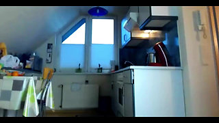 Cute Sexydea Squirting on Live Webcam