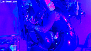 Neon Fist mistress Lunatika