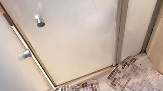 Big Belly BBW Shower Time Fun: Saggy Tits, Amazing Big Booty & Wet Curvy Body