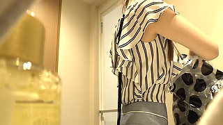 A Shaved Idol Who Can't Forget Her Camera's Gaze in a Flood of Sensitive and Intense Homemade Sex