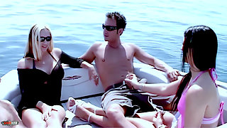Luna: 2 Slut Getting Banged in a Boat